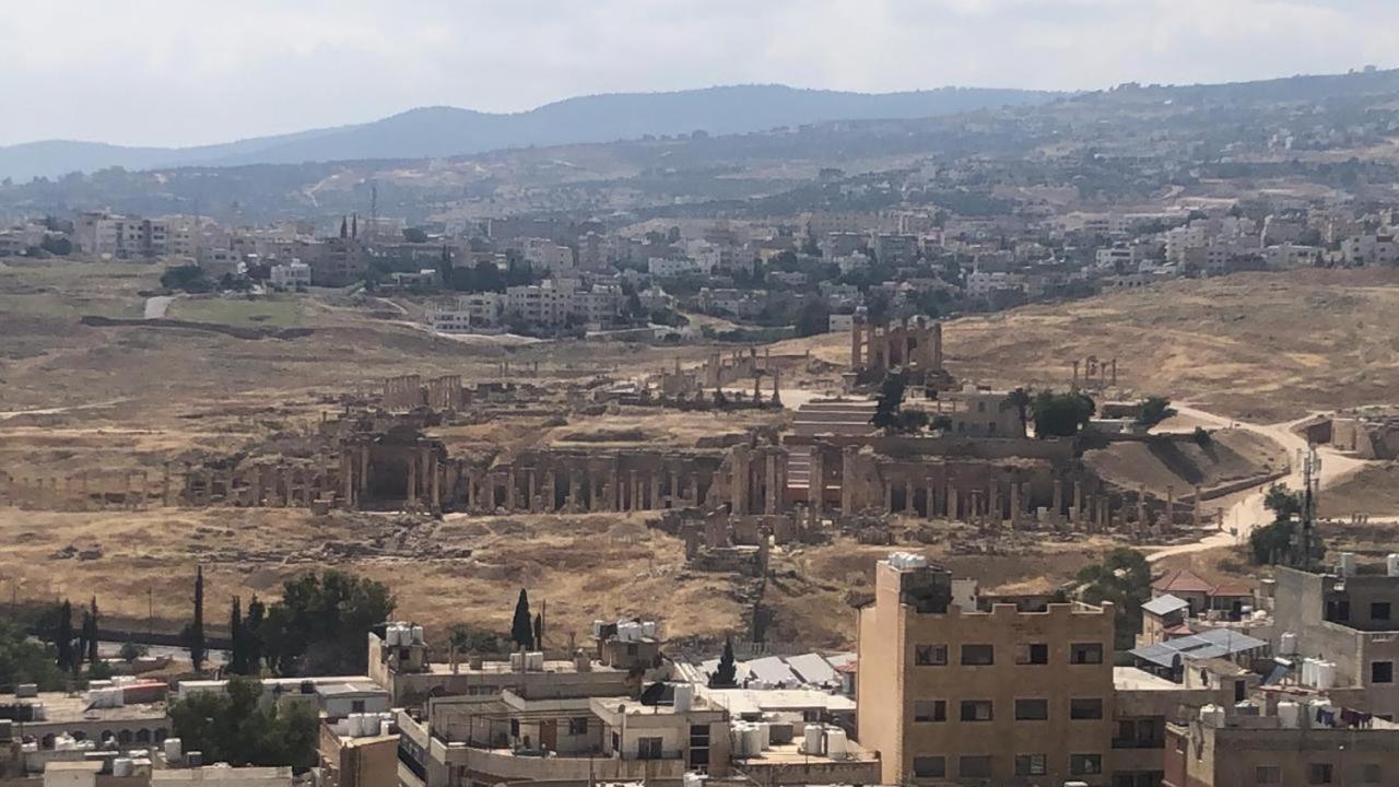 Dream House Hotel Jerash Gerasa Exterior foto